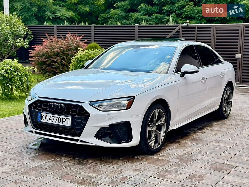 Седан Audi A4 2020 в Киеве