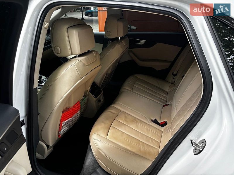 Седан Audi A4 2018 в Одесі
