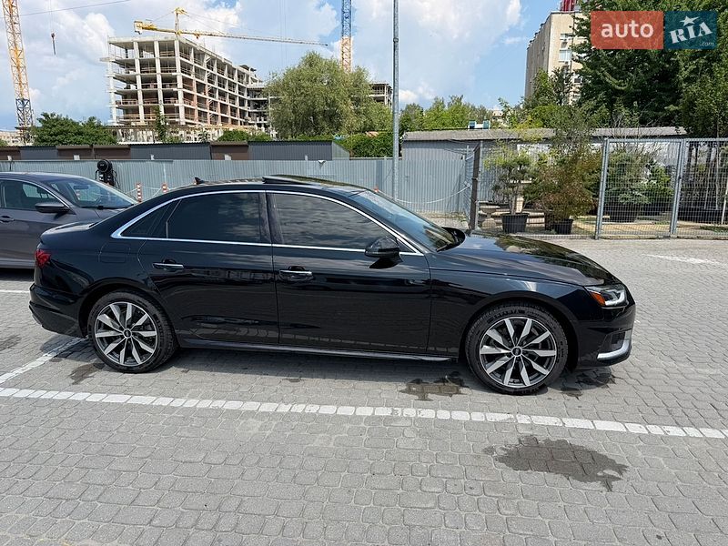 Седан Audi A4 2020 в Львові