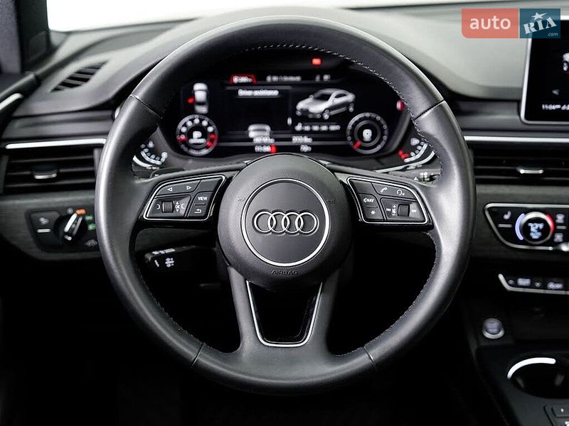 Седан Audi A4 2018 в Львові