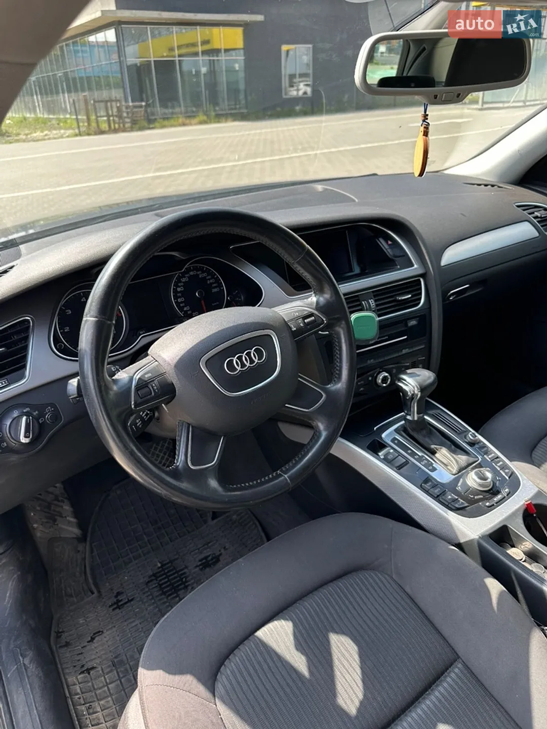 2012 Audi A4 - мініатюра 11