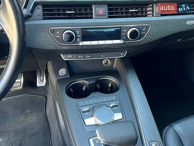 Седан Audi A4 2016 в Броварах
