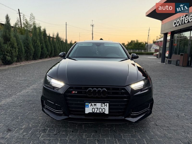 Audi A4 2017