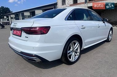 Седан Audi A4 2021 в Нововолынске