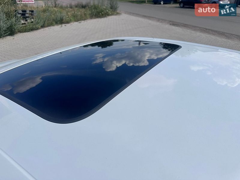 Седан Audi A4 2021 в Нововолынске