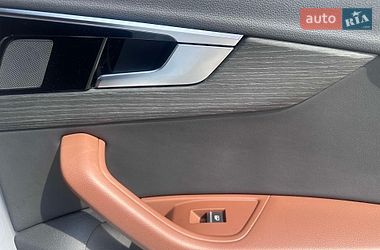Седан Audi A4 2021 в Нововолынске