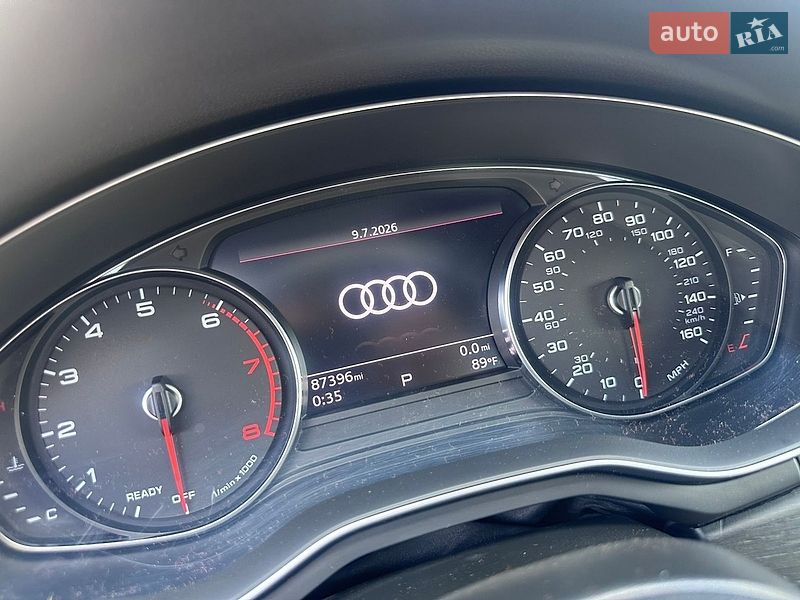 Седан Audi A4 2021 в Нововолынске