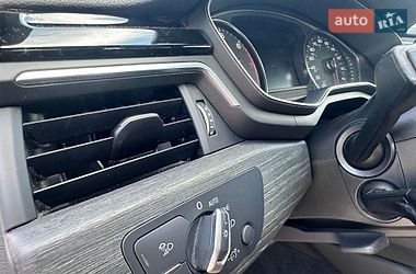 Седан Audi A4 2021 в Нововолынске