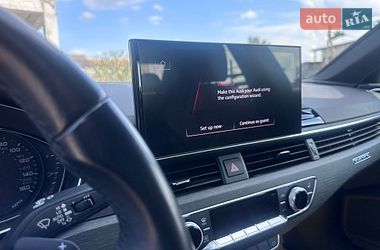 Седан Audi A4 2021 в Нововолынске