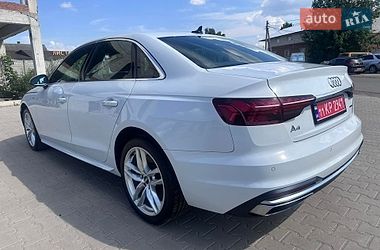 Седан Audi A4 2021 в Нововолынске
