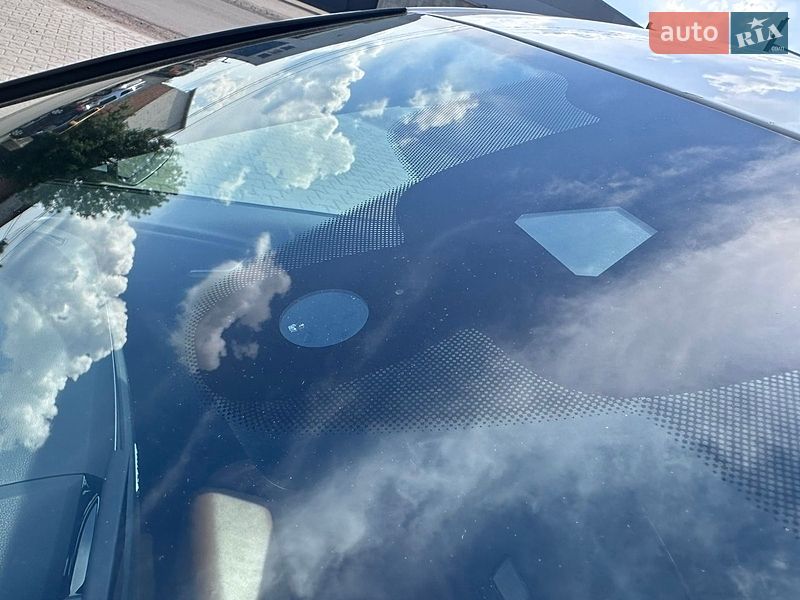 Седан Audi A4 2021 в Нововолынске
