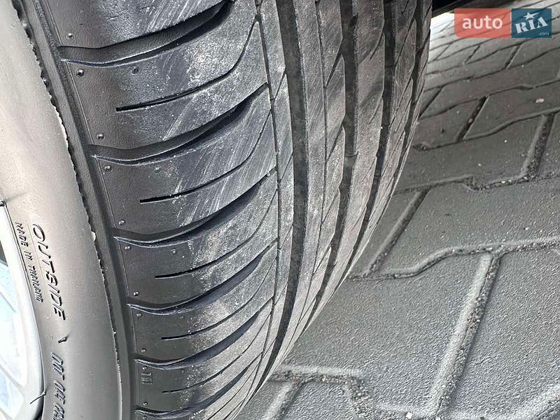 Седан Audi A4 2021 в Нововолынске