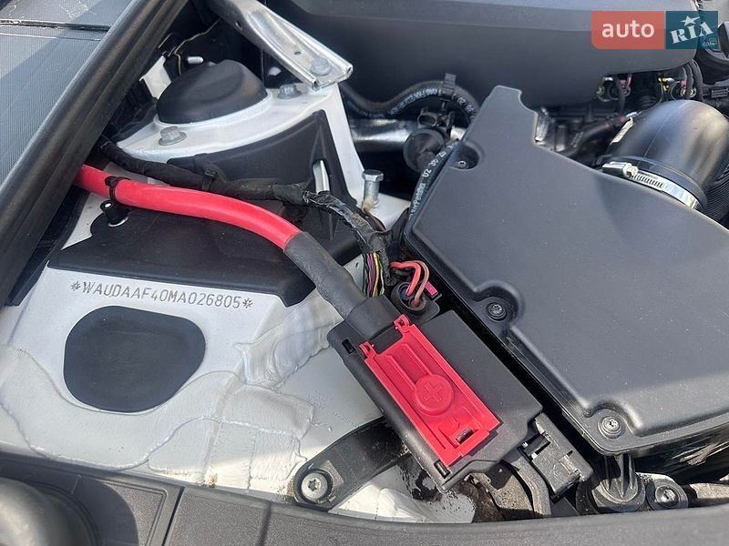 Седан Audi A4 2021 в Нововолынске