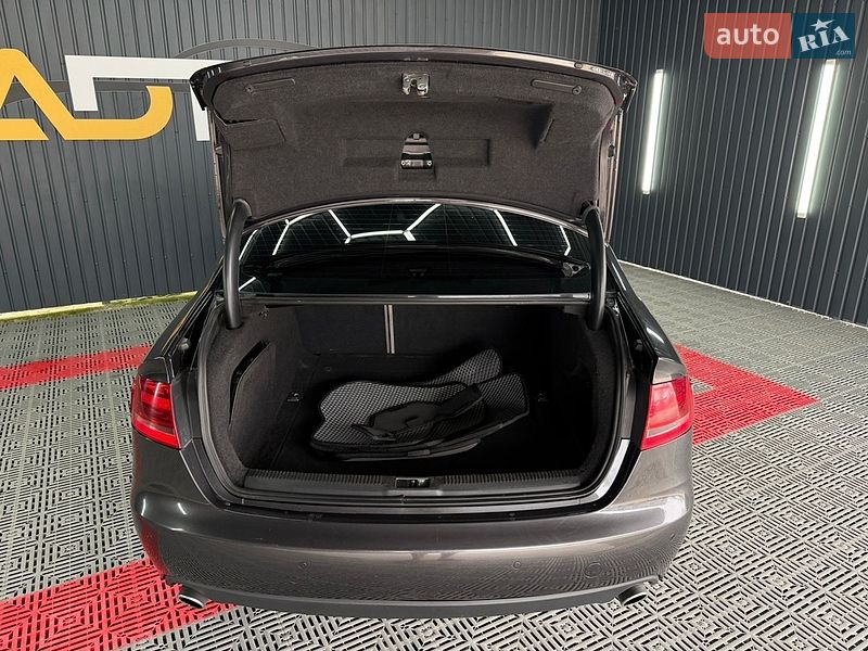 Седан Audi A4 2008 в Тячеве