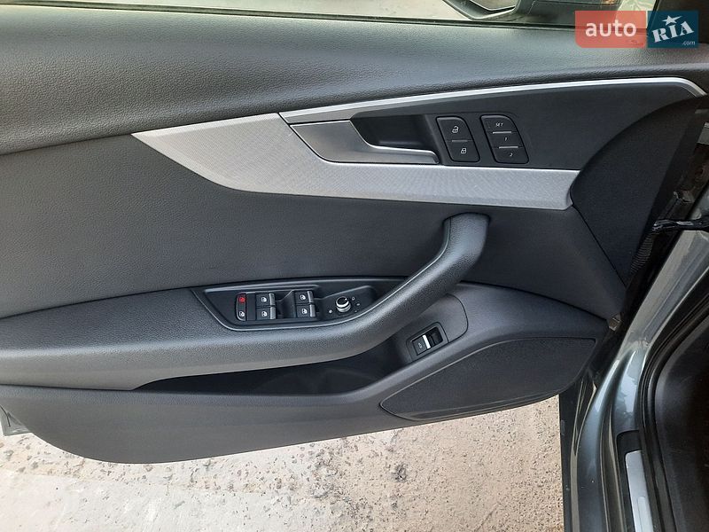 Седан Audi A4 2016 в Києві