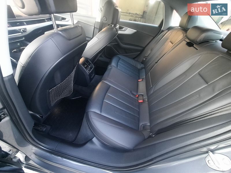 Седан Audi A4 2016 в Києві