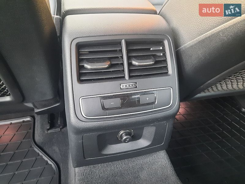 Седан Audi A4 2016 в Києві
