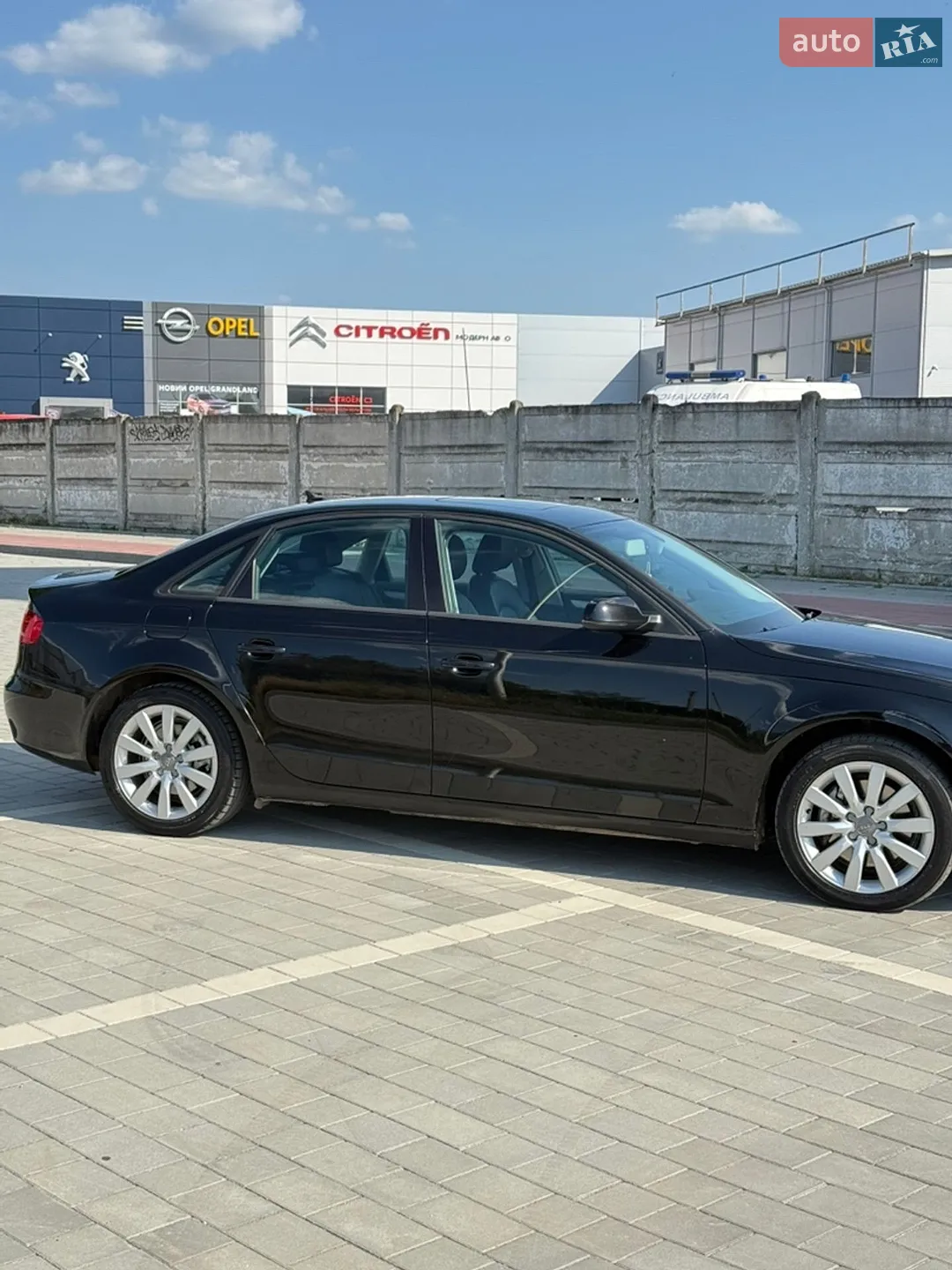 2011 Audi A4 - мініатюра 4