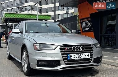 Седан Audi A4 2013 в Львові