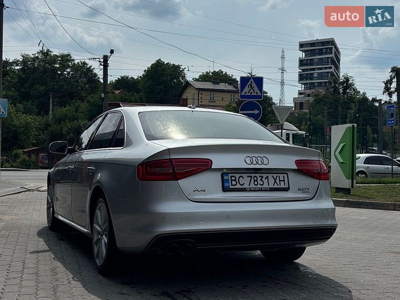 Седан Audi A4 2013 в Львові