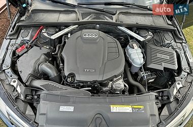 Седан Audi A4 2019 в Львові