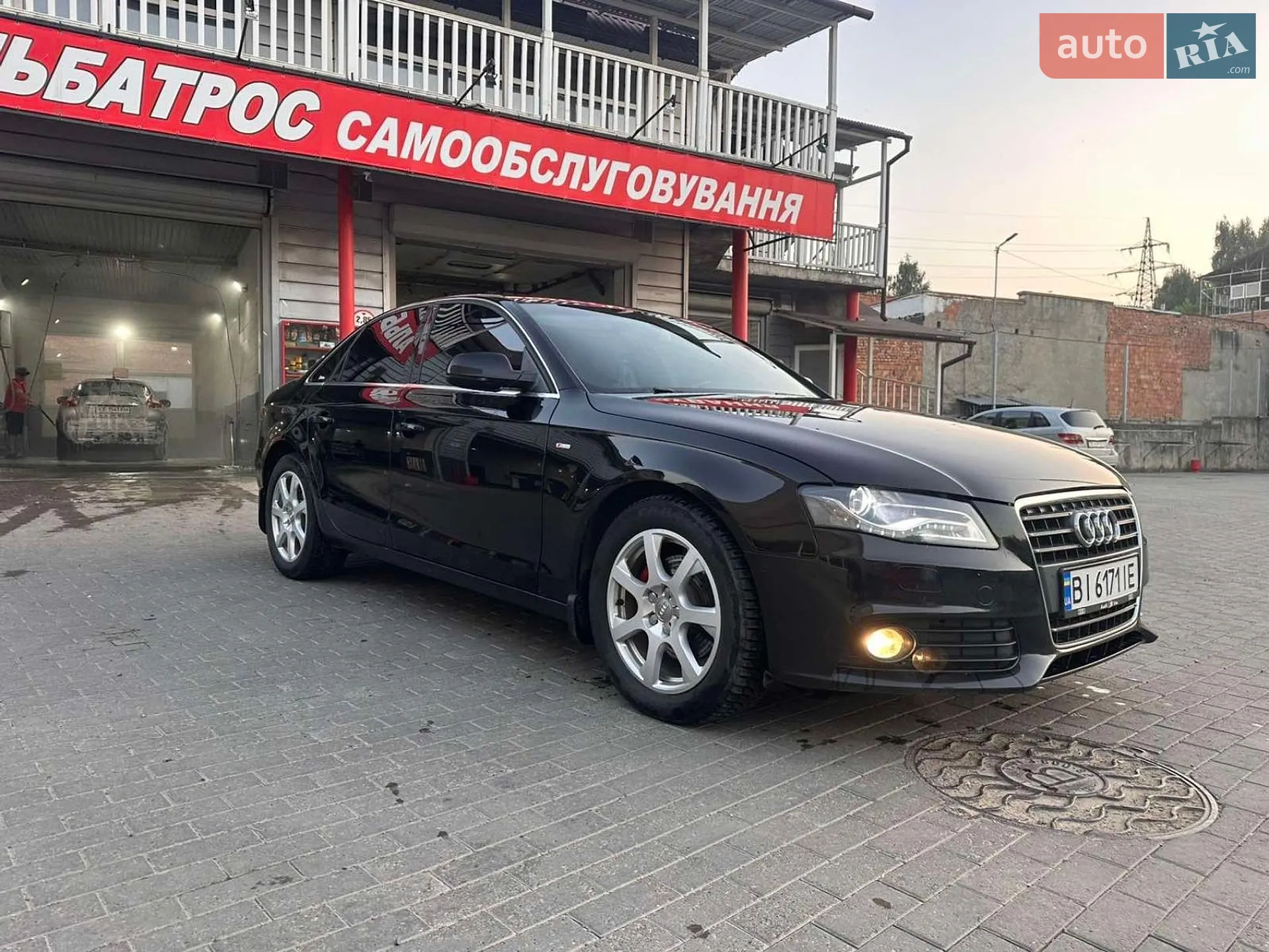 2010 Audi A4 - мініатюра 4