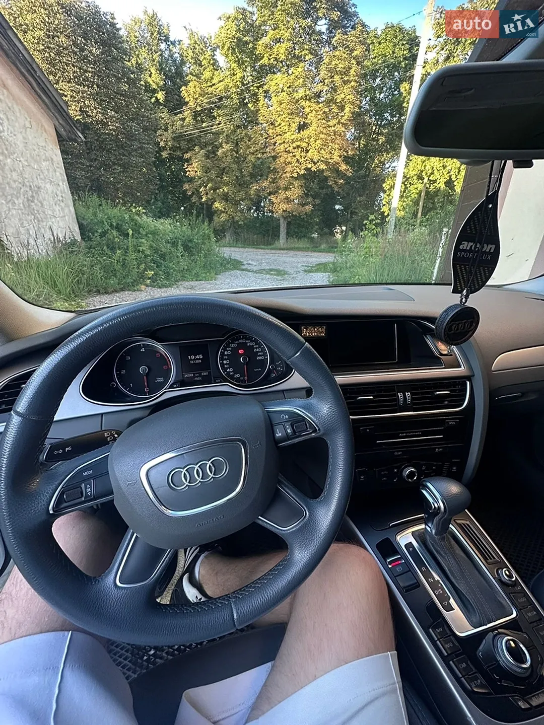 2012 Audi A4 - мініатюра 9