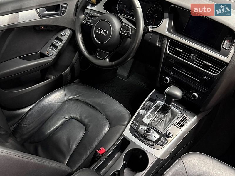 Седан Audi A4 2014 в Києві