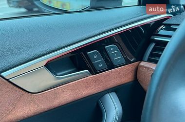 Седан Audi A4 2021 в Киеве