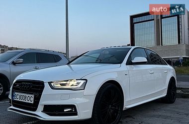 Седан Audi A4 2015 в Львові