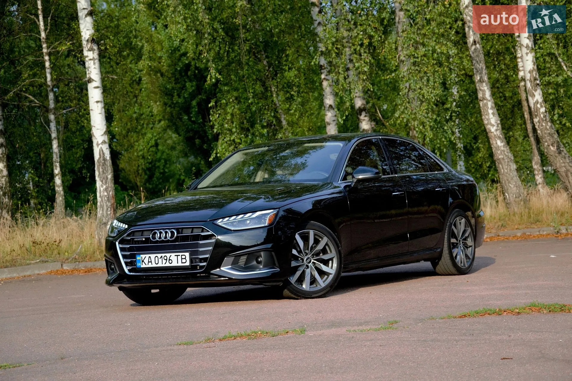 Audi A4 2016 VIN WAUGMAF40HN042599 фото оголошення 14 з 23
