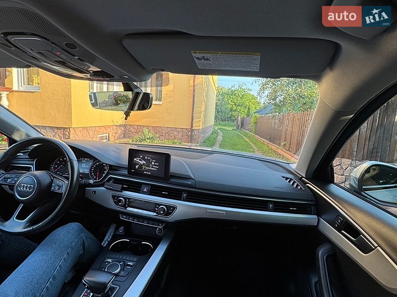 Седан Audi A4 2017 в Львові