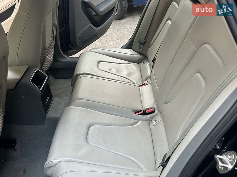 Седан Audi A4 2011 в Киеве