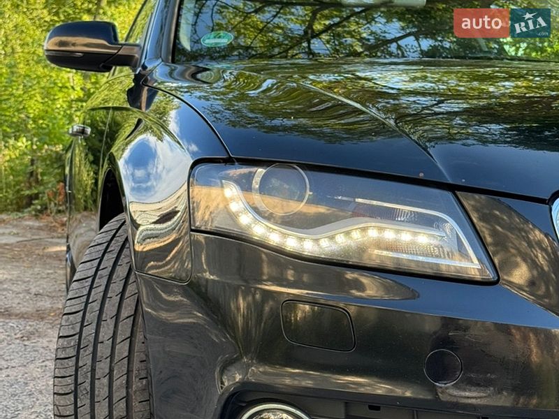 Седан Audi A4 2010 в Львові