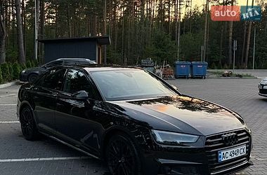 Седан Audi A4 2017 в Луцке