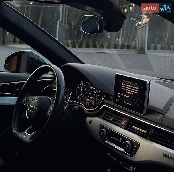 Седан Audi A4 2017 в Луцке
