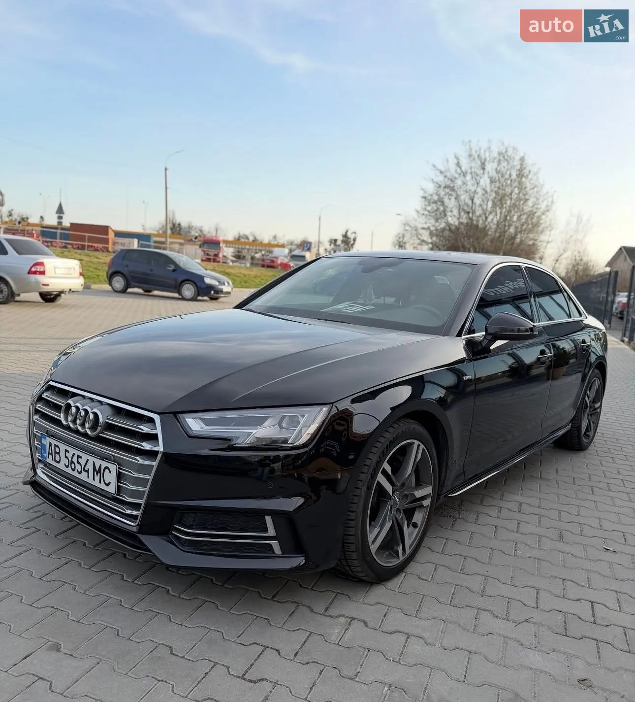 2016 Audi A4 - фото 1
