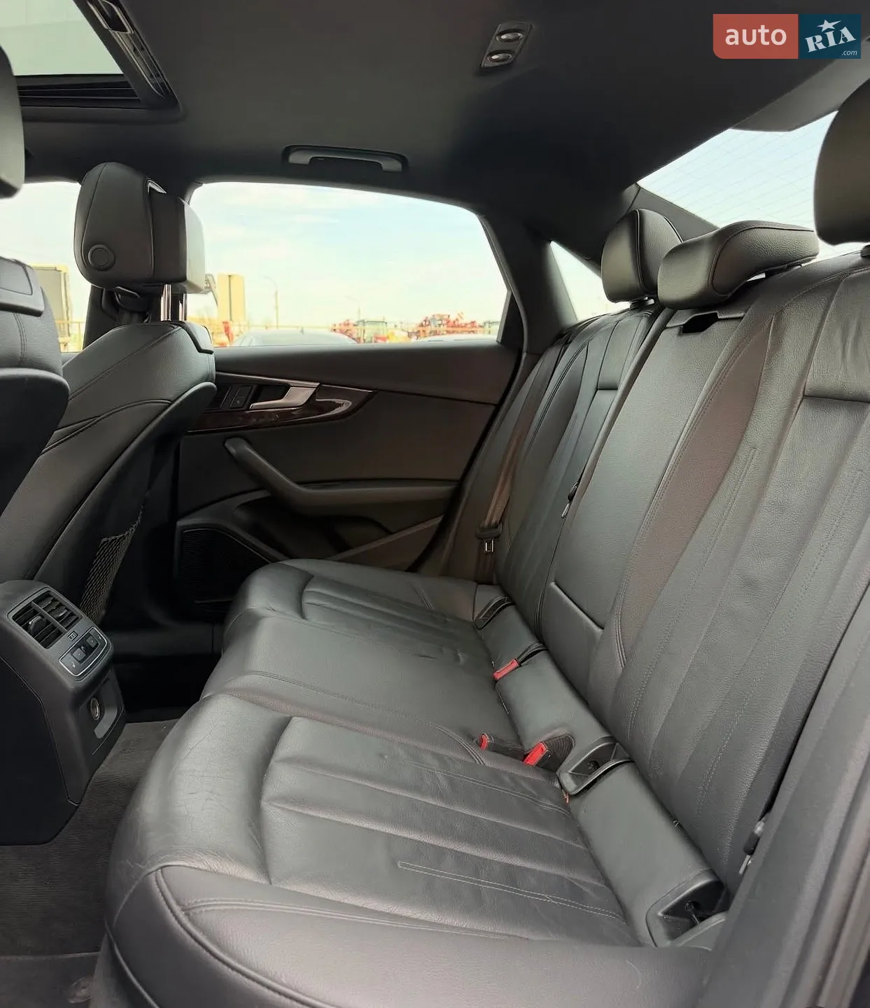 2016 Audi A4 - мініатюра 4