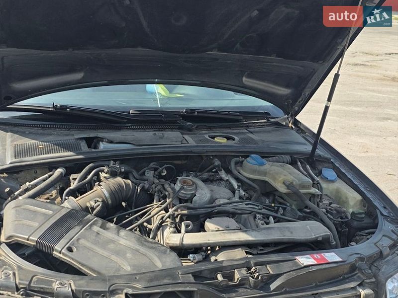 Седан Audi A4 2001 в Запорожье