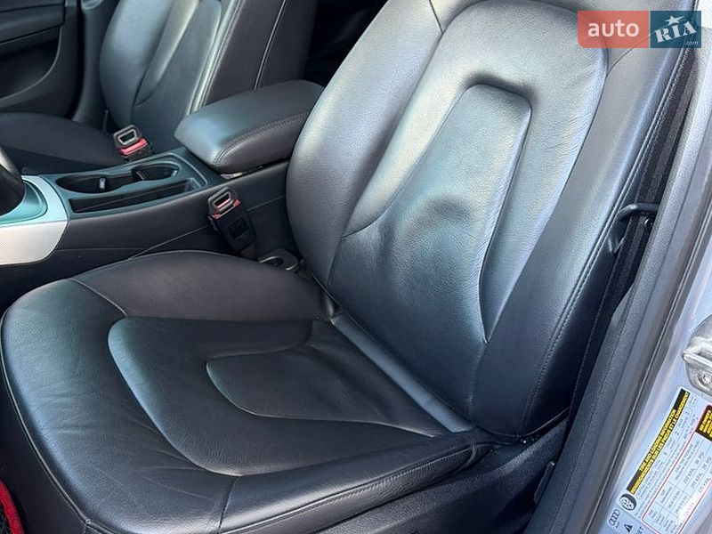 Седан Audi A4 2015 в Киеве