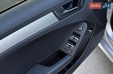 Седан Audi A4 2015 в Киеве