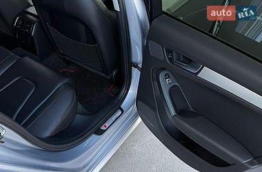 Седан Audi A4 2015 в Киеве