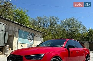 Седан Audi A4 2019 в Одессе