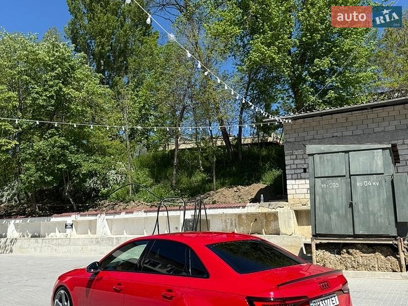 Седан Audi A4 2019 в Одессе