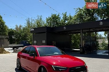 Седан Audi A4 2019 в Одессе