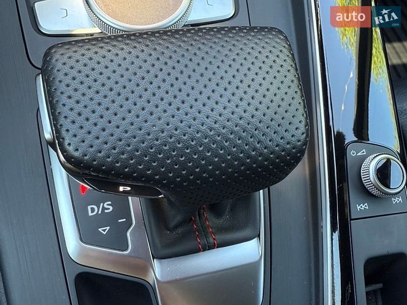 Седан Audi A4 2019 в Одессе