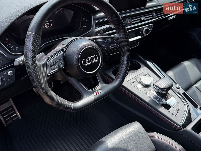 Седан Audi A4 2019 в Одессе