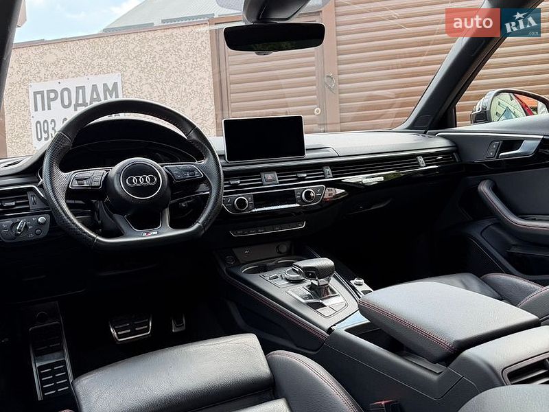 Седан Audi A4 2019 в Одессе