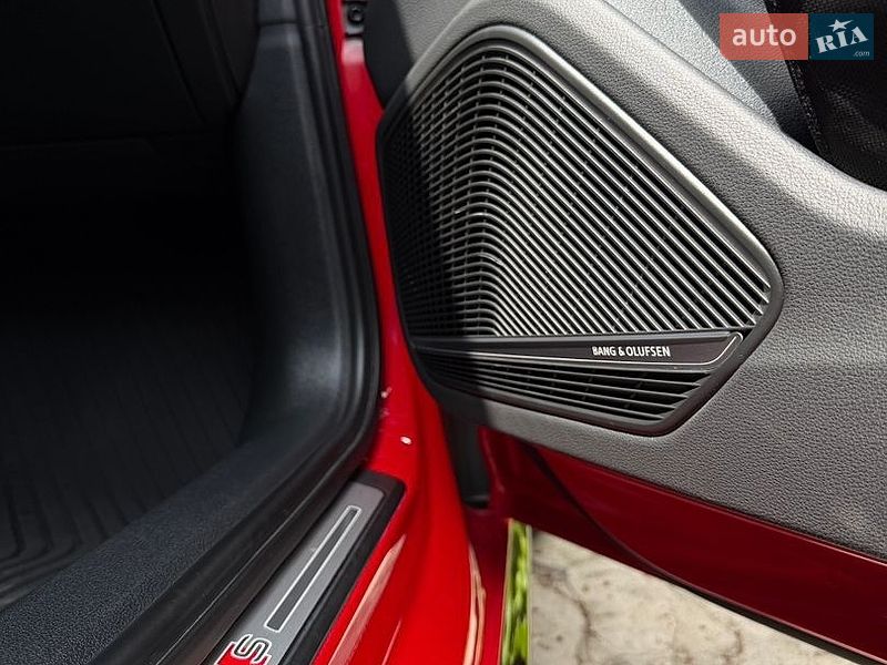 Седан Audi A4 2019 в Одессе