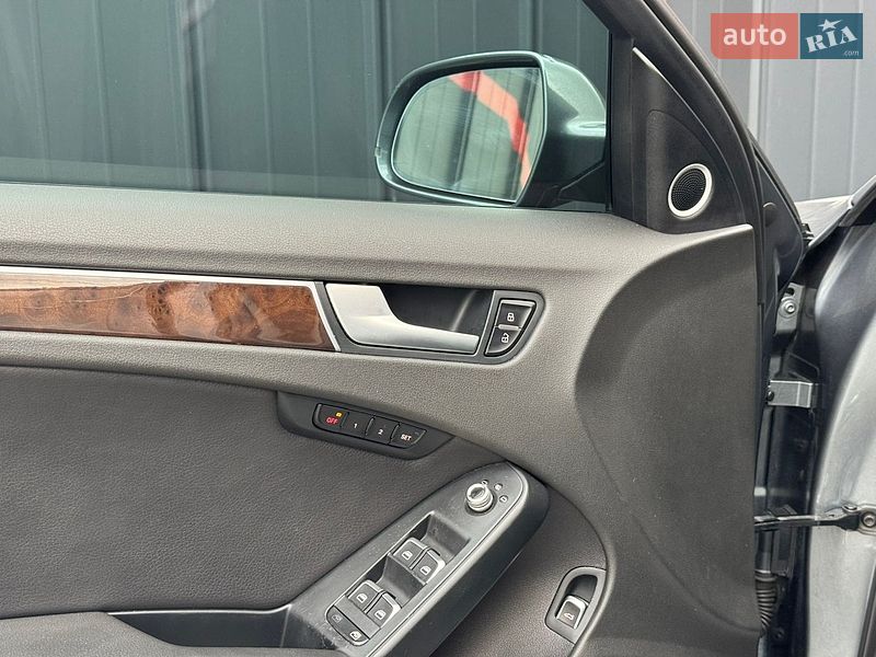 Седан Audi A4 2013 в Луцьку